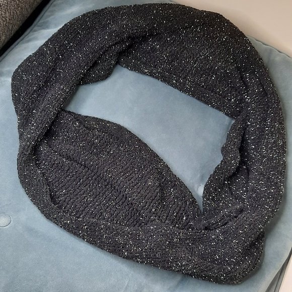 Black Sparkly Infinity Scarf - Picture 4 of 4